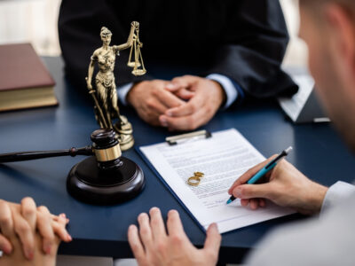Más allá del juicio: Cómo te protege un abogado especializado